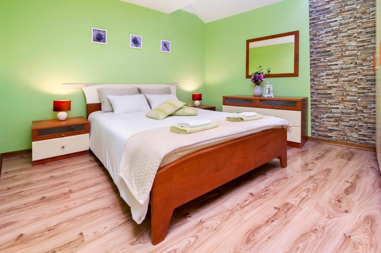 Ap Downtown Apartment Rovinj Exterior foto